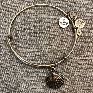 Alex and Ani Jewelry - Alex and Ani silver seashell bracelet Alex and Ani Jewelry - Alex and Ani silver seashell bracelet